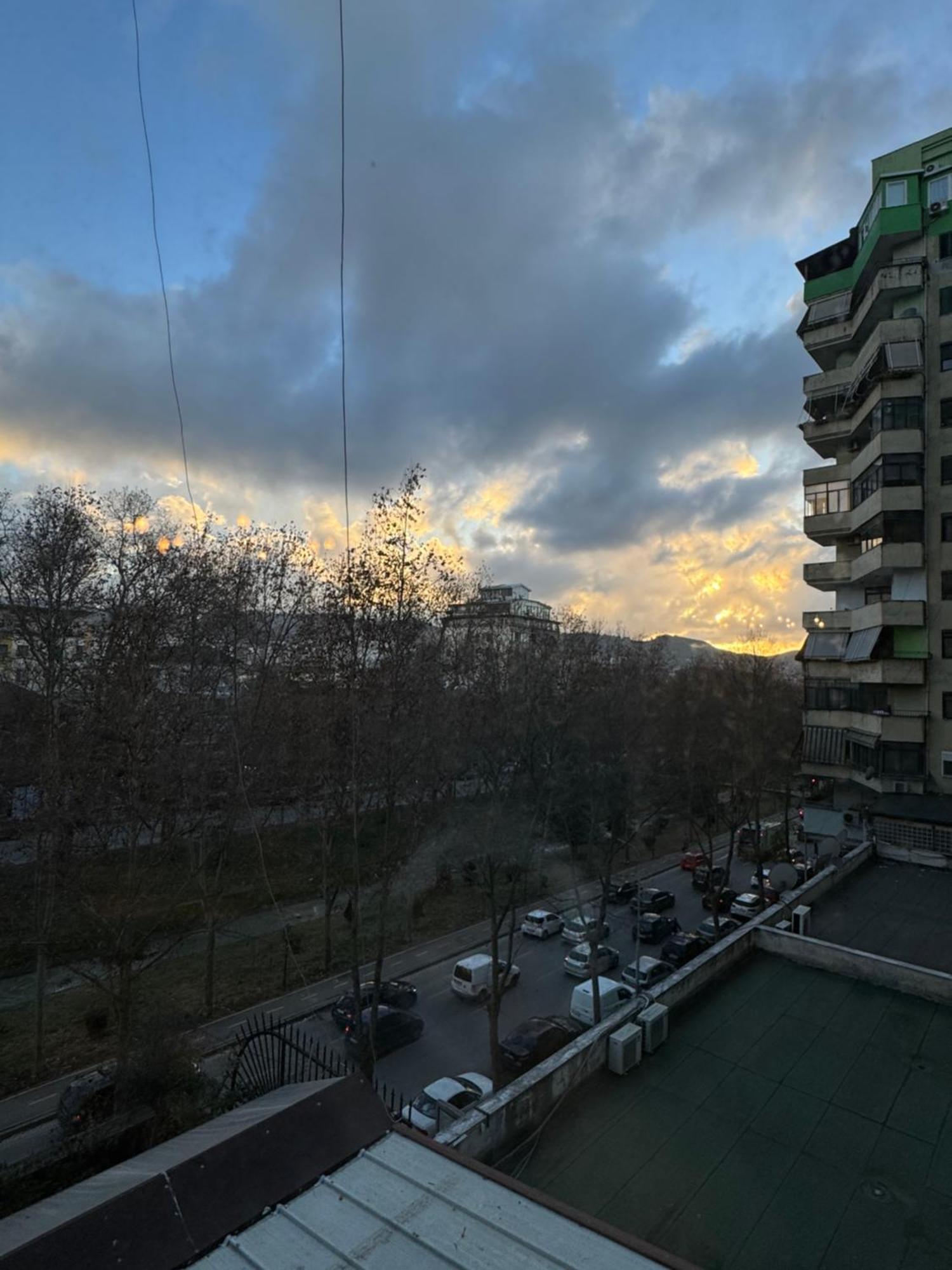 טיראנה Lana Riverside Apartment מראה חיצוני תמונה